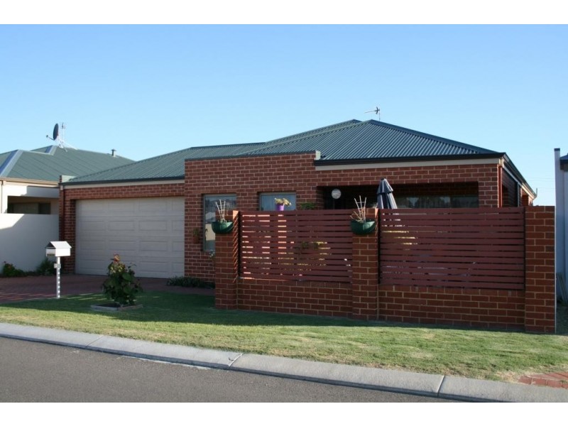 71 Damia Circle, Dongara WA 6525