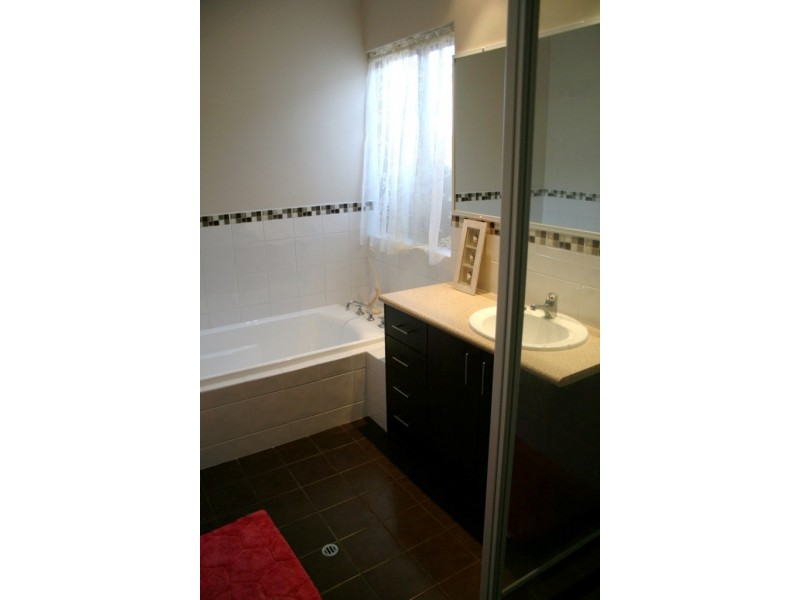 71 Damia Circle, Dongara WA 6525