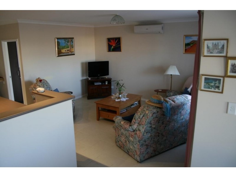 71 Damia Circle, Dongara WA 6525