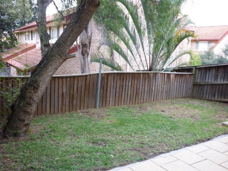 2/328 Seven Hills Road, Kings Langley NSW 2147