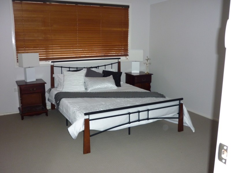 2/328 Seven Hills Road, Kings Langley NSW 2147