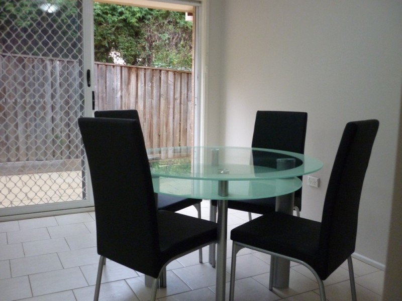 2/328 Seven Hills Road, Kings Langley NSW 2147