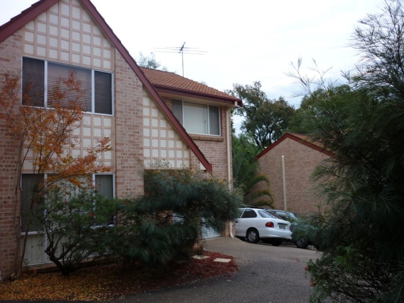 2/328 Seven Hills Road, Kings Langley NSW 2147