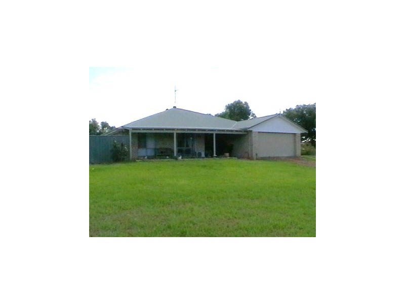 16-18 Sloper Vale, Dongara WA 6525