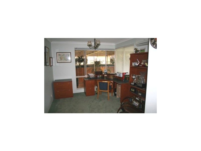 16-18 Sloper Vale, Dongara WA 6525