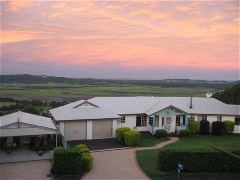 211 Ocean Vista Drive, Maroochy River QLD 4561