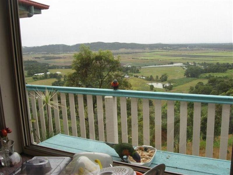 211 Ocean Vista Drive, Maroochy River QLD 4561