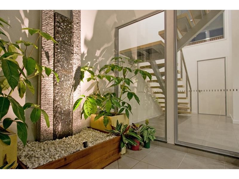 5 Helm Avenue, Safety Beach VIC 3936