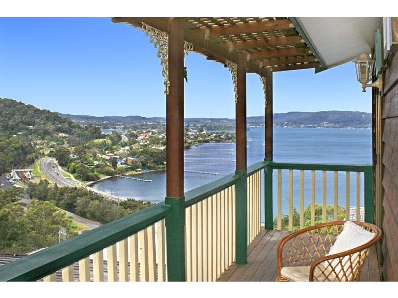 10 Sublime Point Avenue, Tascott NSW 2250