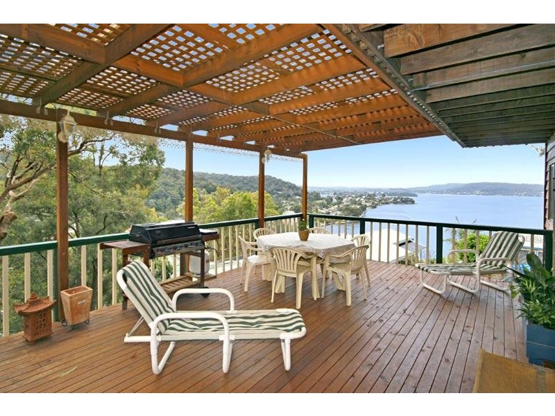 10 Sublime Point Avenue, Tascott NSW 2250