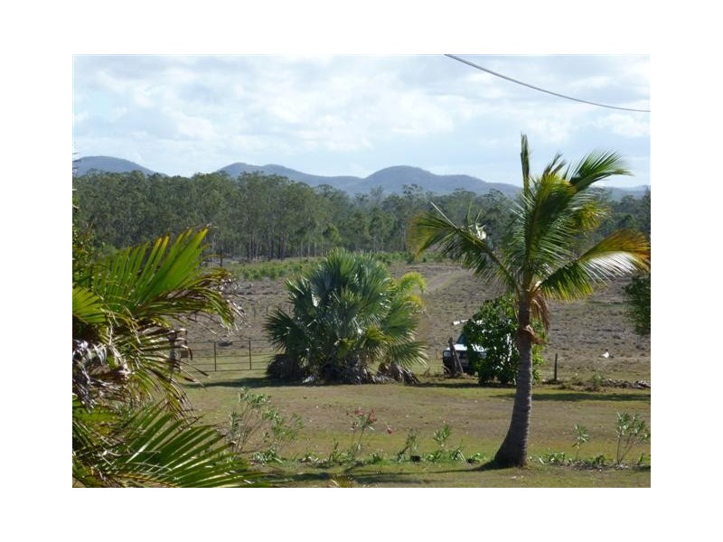 174 Oyster Creek Road, Baffle Creek QLD 4674