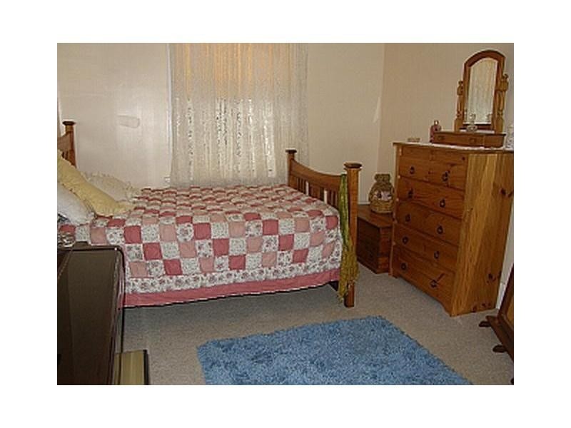 24 Fullerton Street, Stockton NSW 2295