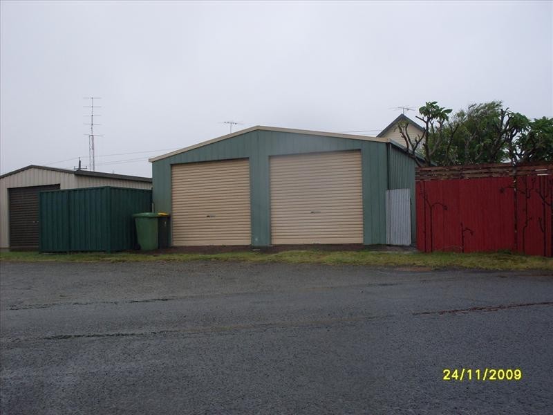 24 Fullerton Street, Stockton NSW 2295