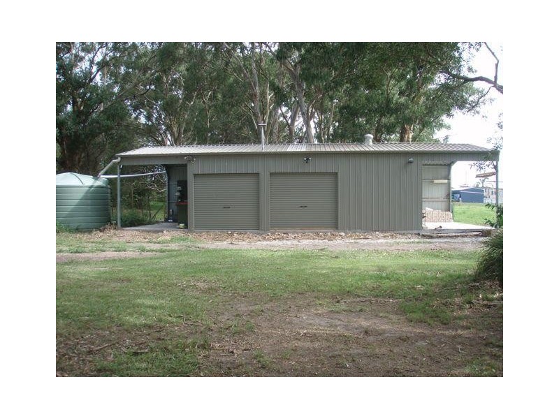 7 Rookes Road, Salt Ash NSW 2318