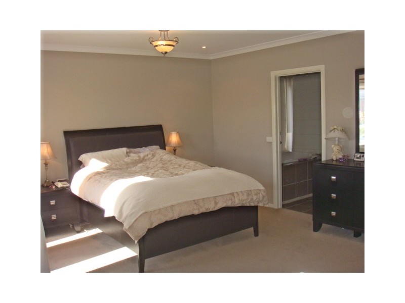 18 Duke Street, Berwick VIC 3806