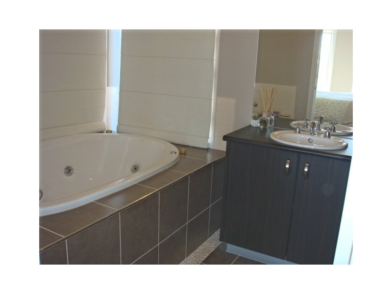 18 Duke Street, Berwick VIC 3806