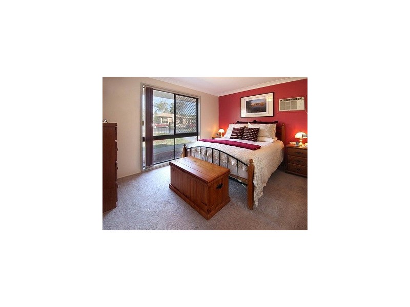 6 Homebush Drive, Regents Park QLD 4118