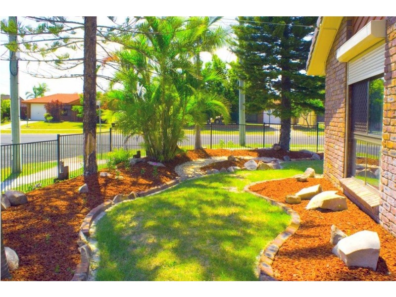 6 Homebush Drive, Regents Park QLD 4118