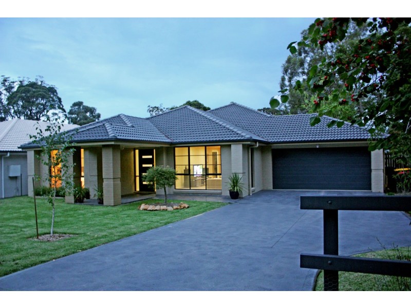 18 Railway Parade, Willow Vale NSW 2575