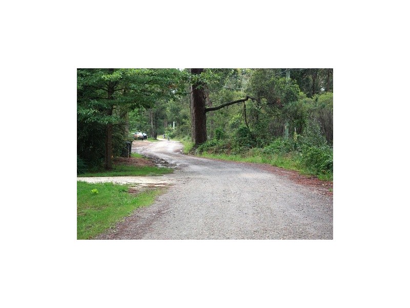 18 Railway Parade, Willow Vale NSW 2575