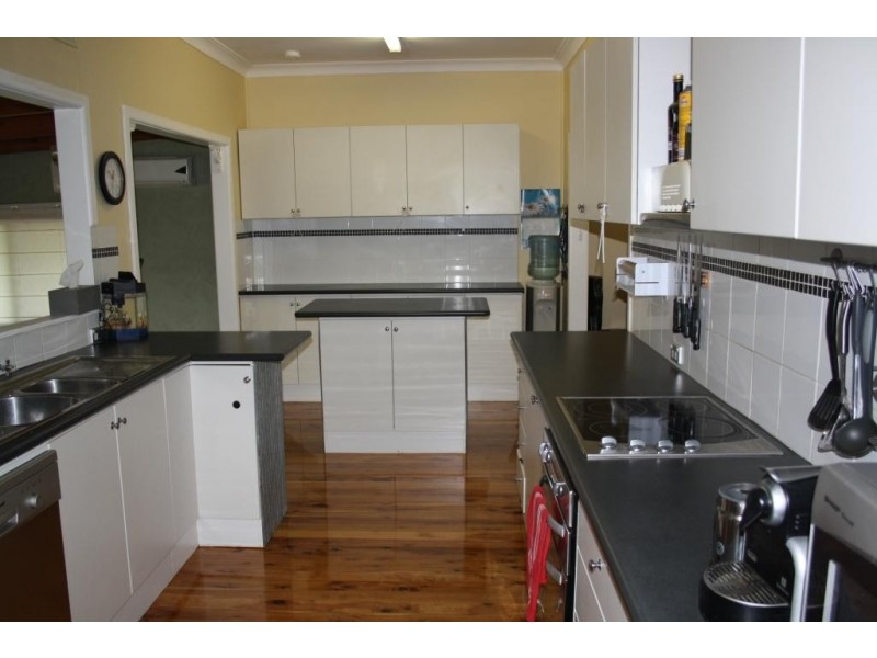 10 King Street, Yeoval NSW 2868