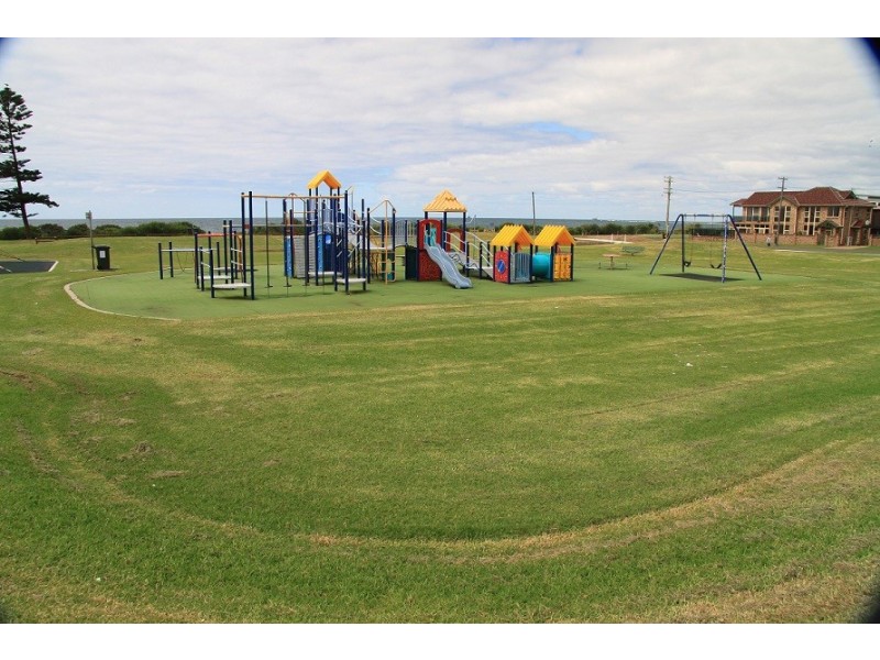 3 Lassitter Avenue, Woonona NSW 2517