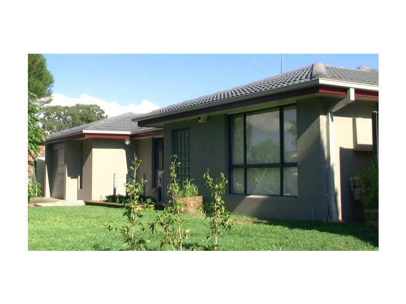 68 Andrew Thompson Drive, Mcgraths Hill NSW 2756