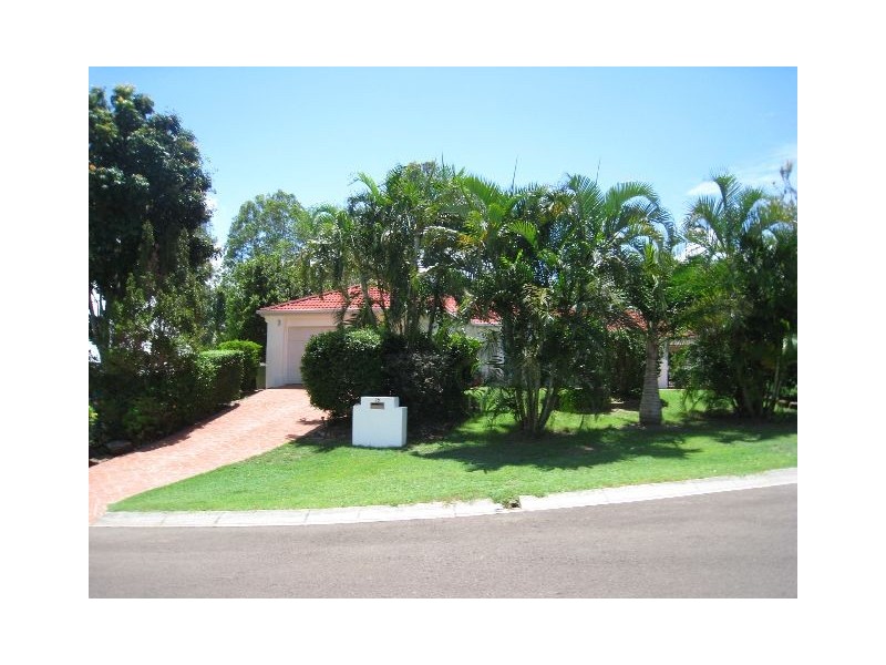 15 McKenna Drive, Noosaville QLD 4566