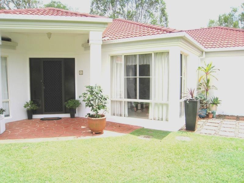 15 McKenna Drive, Noosaville QLD 4566