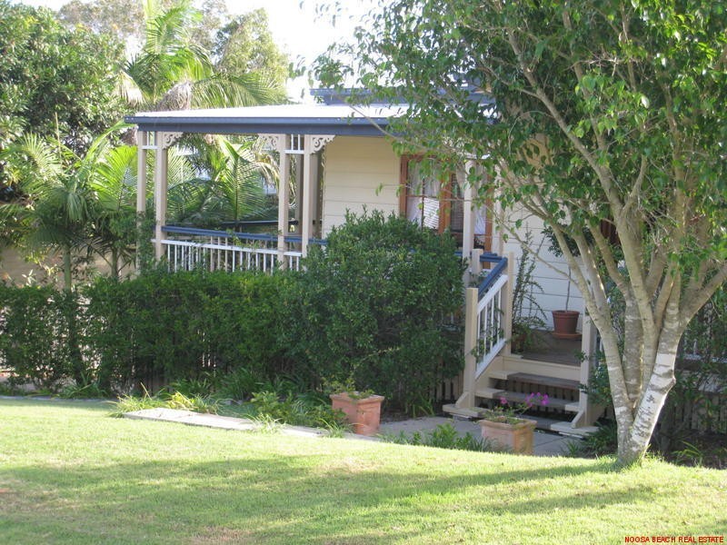 5 SOUTHERN CROSS PARADE, Sunrise Beach QLD 4567