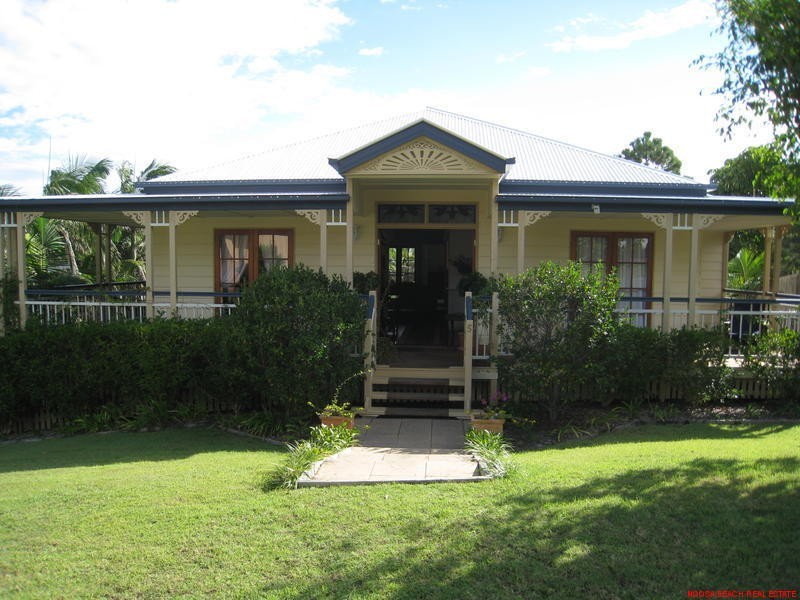 5 SOUTHERN CROSS PARADE, Sunrise Beach QLD 4567