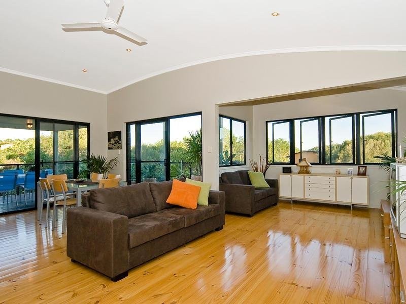 4 SHAMROCK COURT, Sunrise Beach QLD 4567