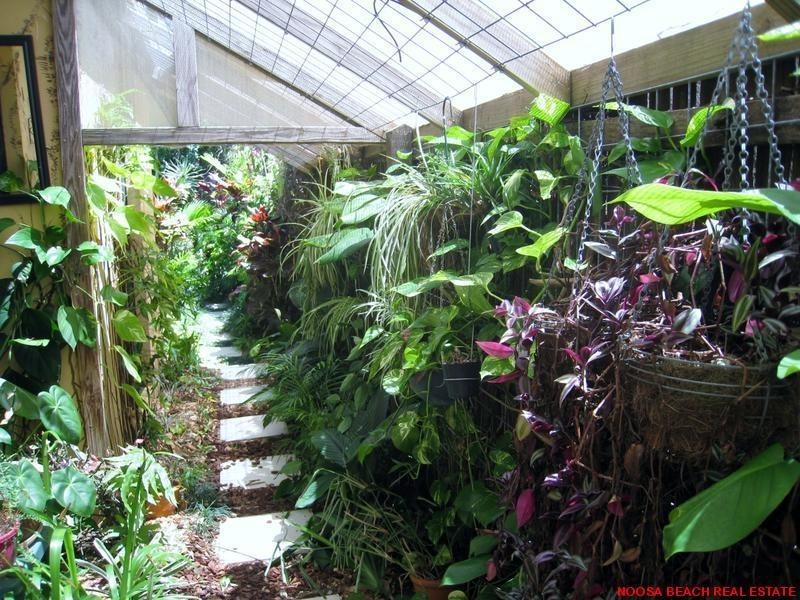 16 STARBOARD AVENUE, Noosaville QLD 4566