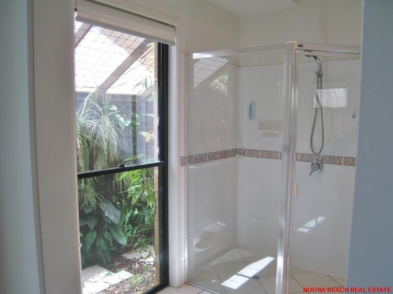 16 STARBOARD AVENUE, Noosaville QLD 4566