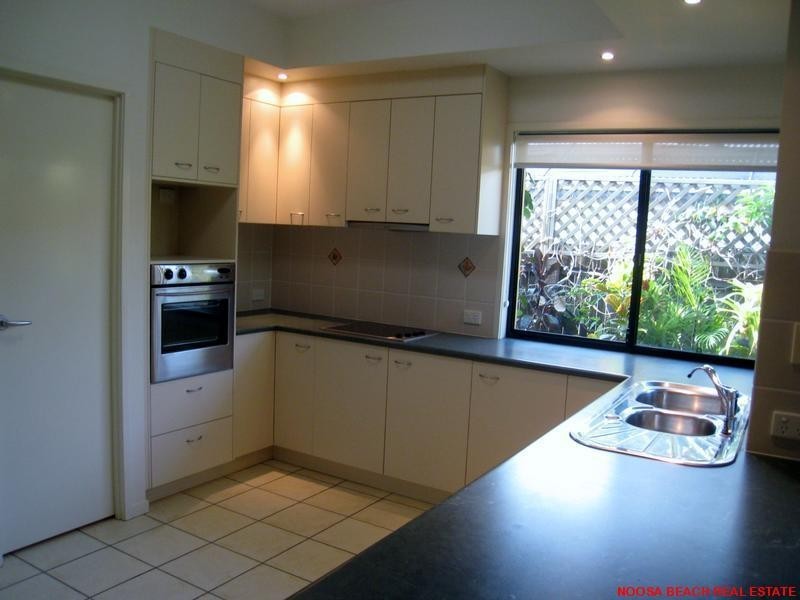 16 STARBOARD AVENUE, Noosaville QLD 4566