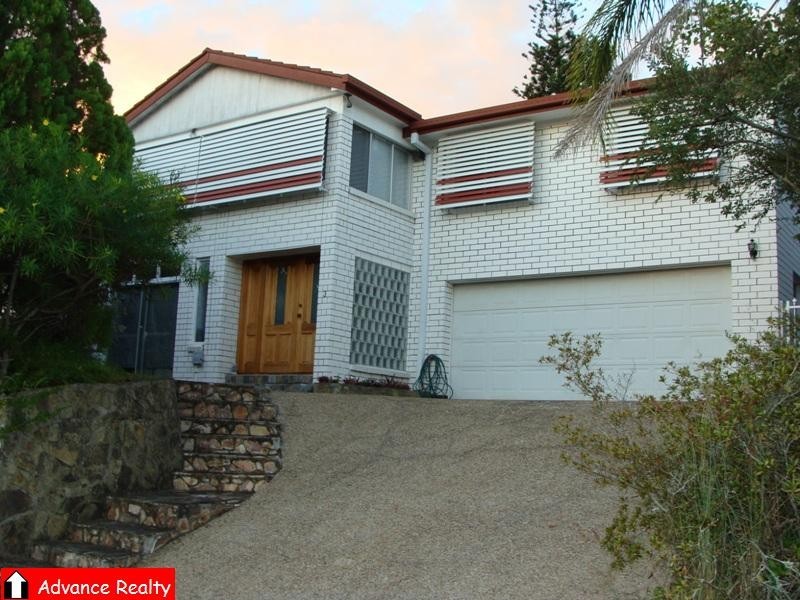 3 Leckmy St, Ferny Grove QLD 4055