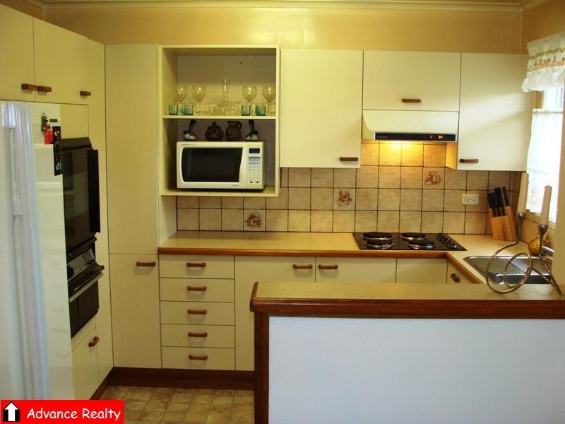 76 Niven St, Stafford Heights QLD 4053