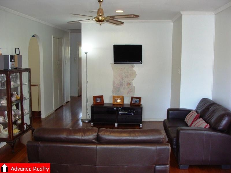 6 Bolong Cr, Ferny Hills QLD 4055