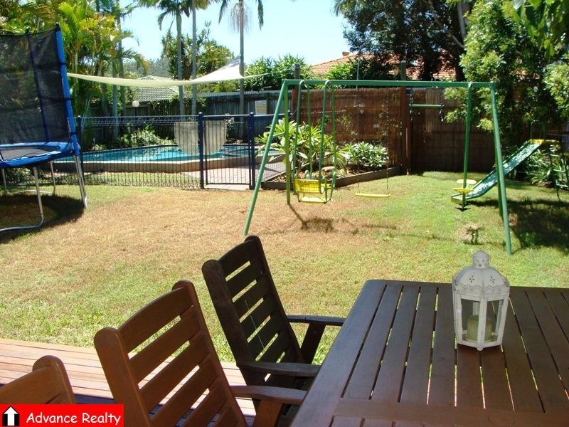 43 Leckmy St, Ferny Grove QLD 4055