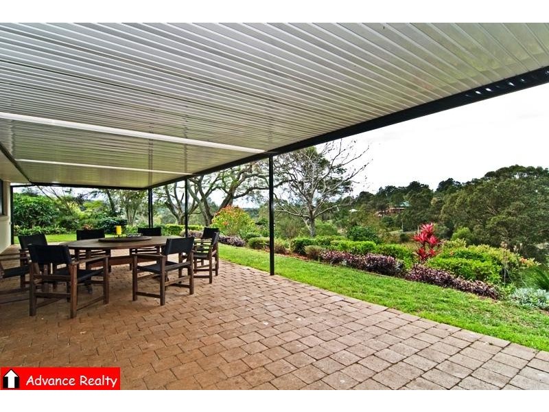 1 Benjamin Cl, Samford Village QLD 4520