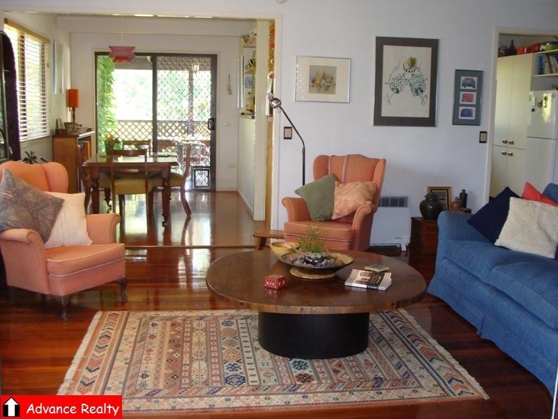 20 Parnoolar Cr, Ferny Hills QLD 4055