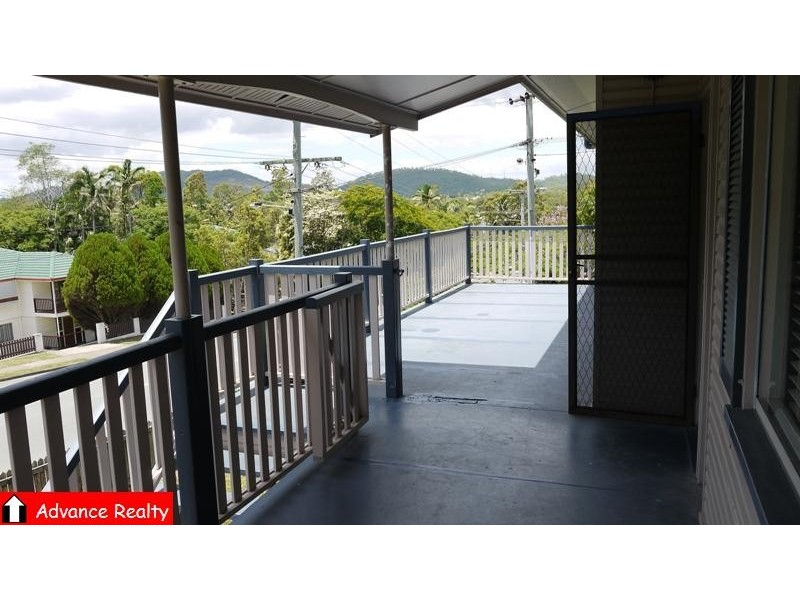 10 Gordon Rd, Ferny Hills QLD 4055