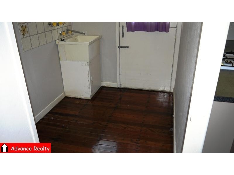 10 Gordon Rd, Ferny Hills QLD 4055