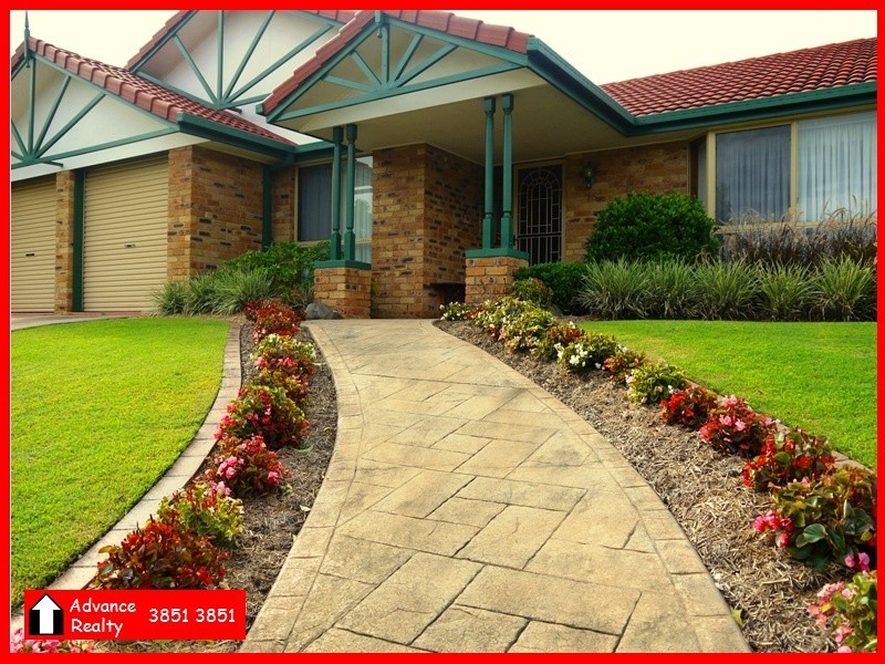 15 McGregor Way, Ferny Grove QLD 4055