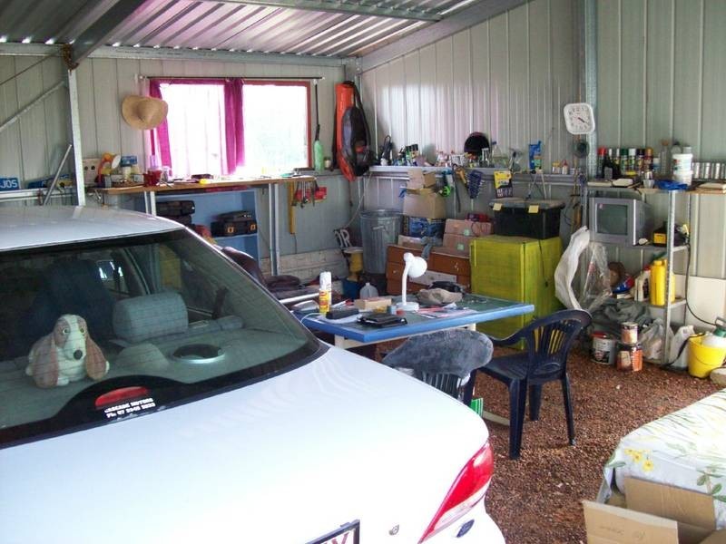 4 Moore St, Dirranbandi QLD 4486
