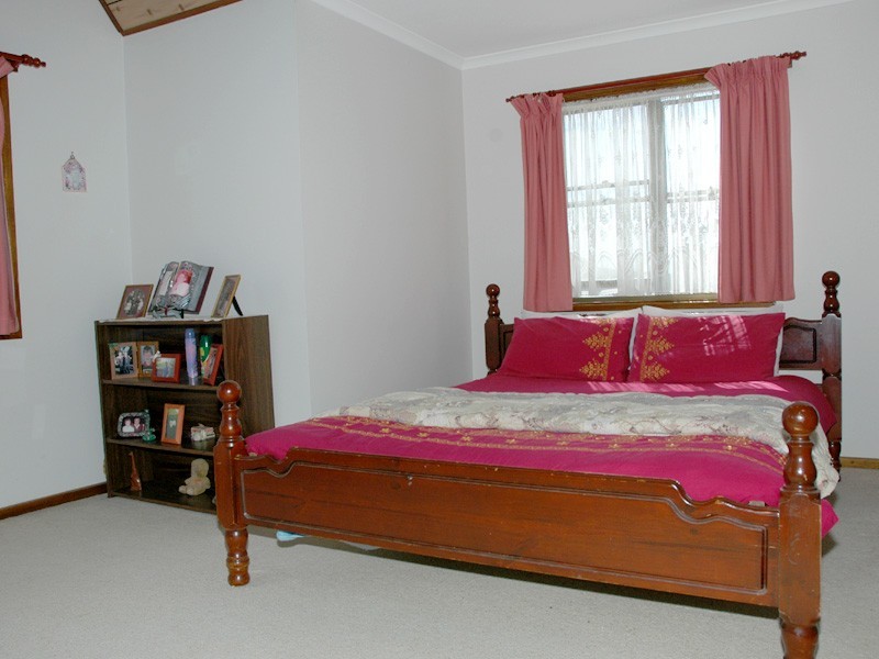 11 West Street, Eden NSW 2551