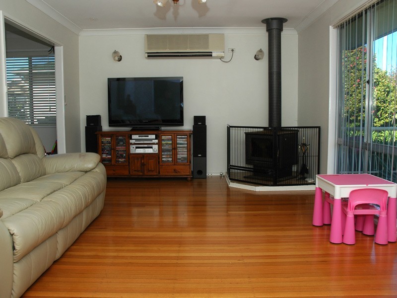 8 Flinders Street, Eden NSW 2551