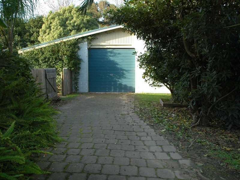 64 Princes Highway, Eden NSW 2551