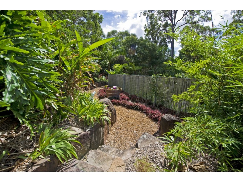 Yatala QLD 4207
