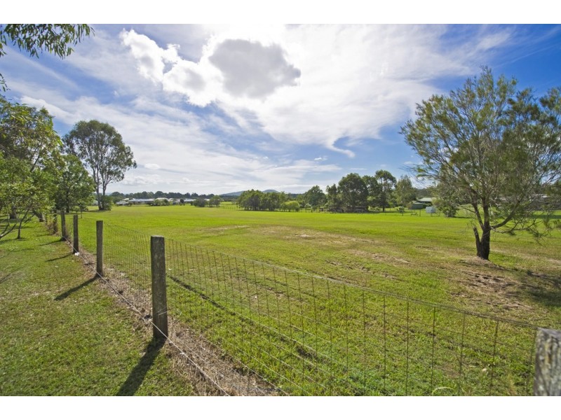 Yatala QLD 4207